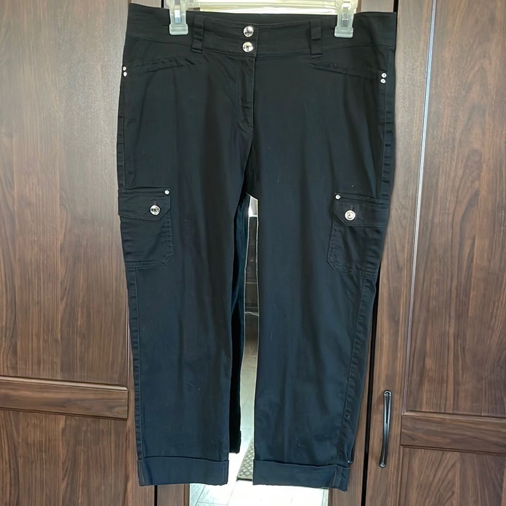 WHBM Cargo Capri